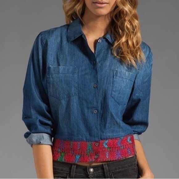 Jen’s Pirate Booty Chambray Top Shacket - Picture 2 of 10